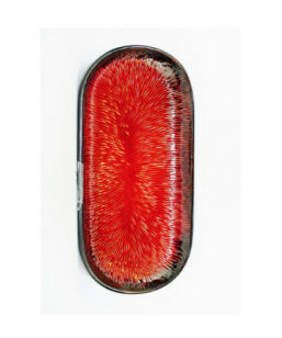 retrocrafts keramikfat stämplat 34 IK DANMARK rött svart helhet stående bild