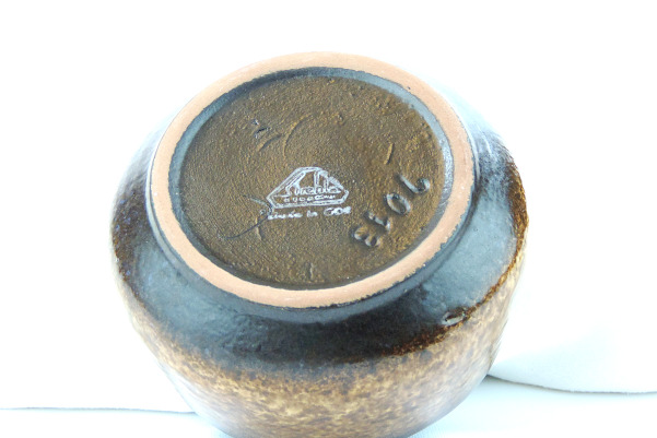 Keramikskål – Fat Lava Strehla Keramik 7013 East Germany undersida