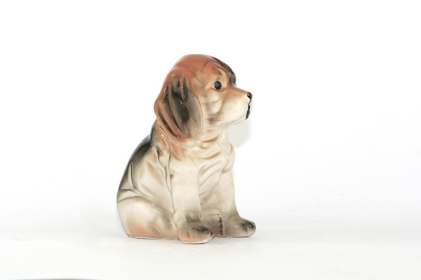 Bilden visar en figurin, hund Hamilton-stövare sida