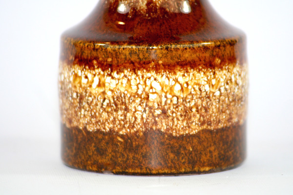 Bilden visar Scheurich 550-10 vas - Fat Lava keramik spräcklig detalj glasyr