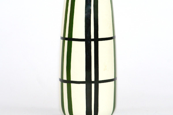 Bilden visar Strehla Keramik 897/1 vas Handgemalt svart vit detalj